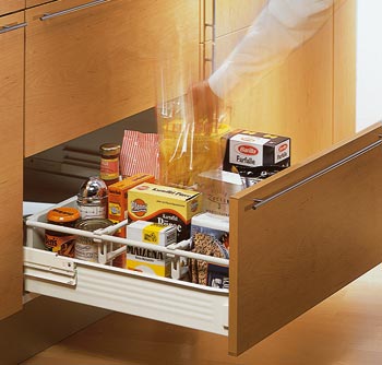 Blum cream gallery rail