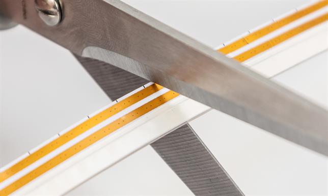 Razor X Pro CCT Edge-Lit Recessable Flexible Strip