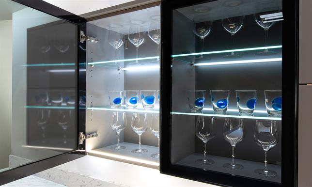 Glow Illuminated Glass Shelf Profile