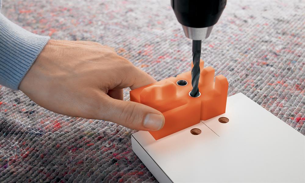 Blum Servo-Drive jig for distance bumper
