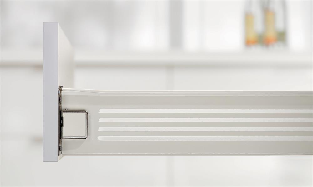 Blum cream metabox drawer 270 x 86mm